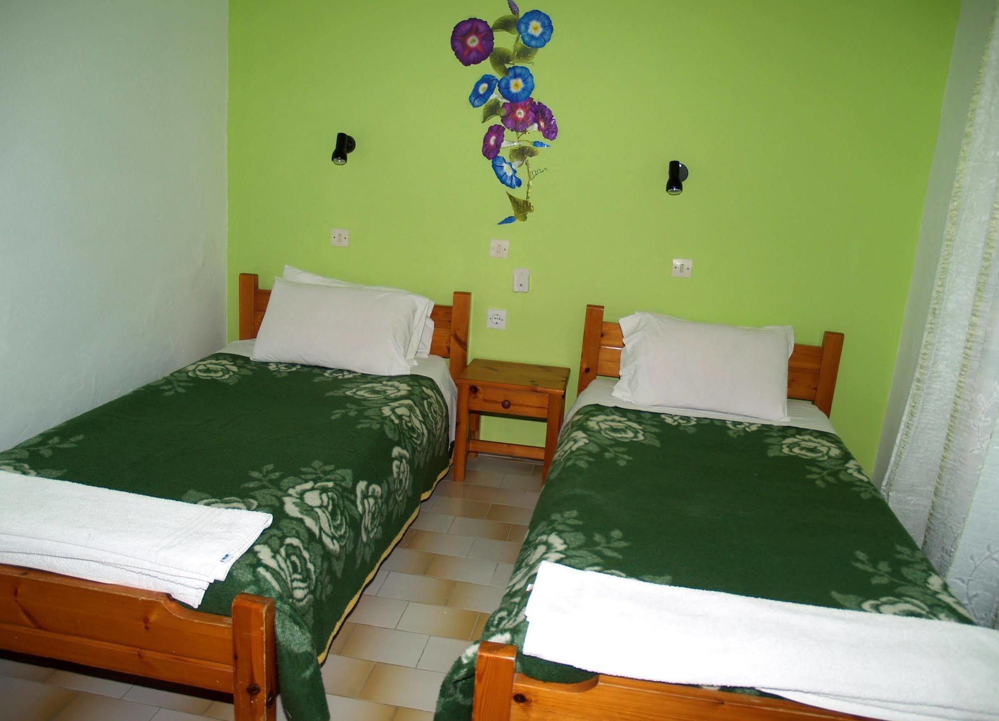 Hotel Miami Sea View Kávos Екстериор снимка